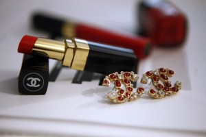 chanel earrings red duoble c