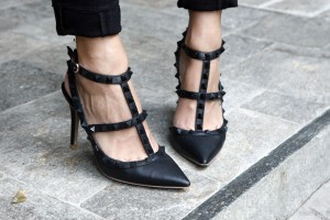 valentino rockstuds shoes black