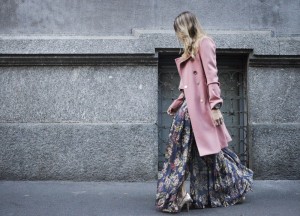 how to style a long skirt for winter